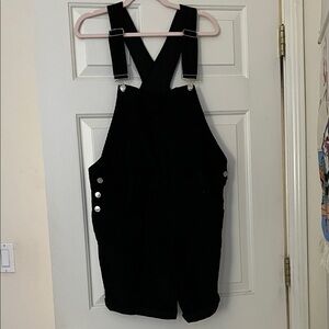 Black Women's maternity Overalls. Size medium. Worn once, like new!